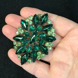 Vintage Rhinestone Brooch Pin Emerald Peridot Green Faceted Crystal 2 inch